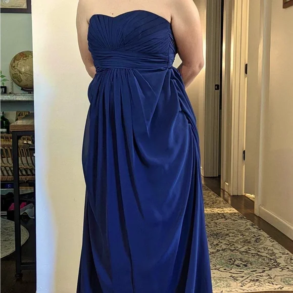 David’s Bridal Dress - Picture 1 of 7